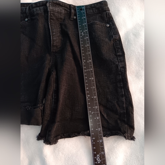 Sofía Jeans by Sofia Vergara Gabriella Black Bermuda Short New Without Tags - Picture 9 of 11